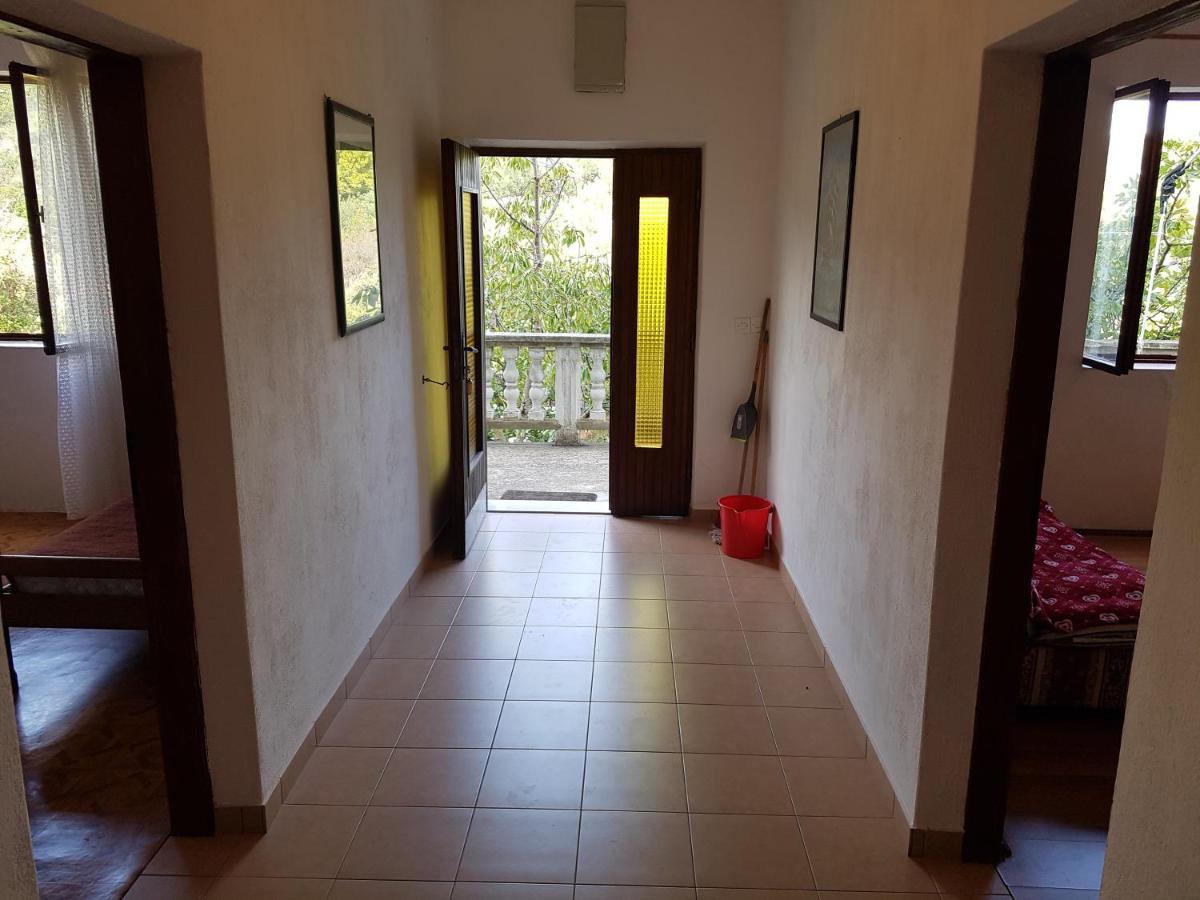 Extra Spacious Seaview Apartments Close To The Beach, With Large Terraces And Free Wi-Fi & Ac & Bbq & Parking Space Sali Exterior foto